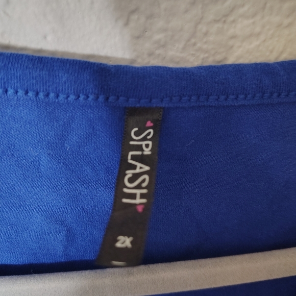 Splash blue cold shoulder top size 2X - Picture 4 of 5